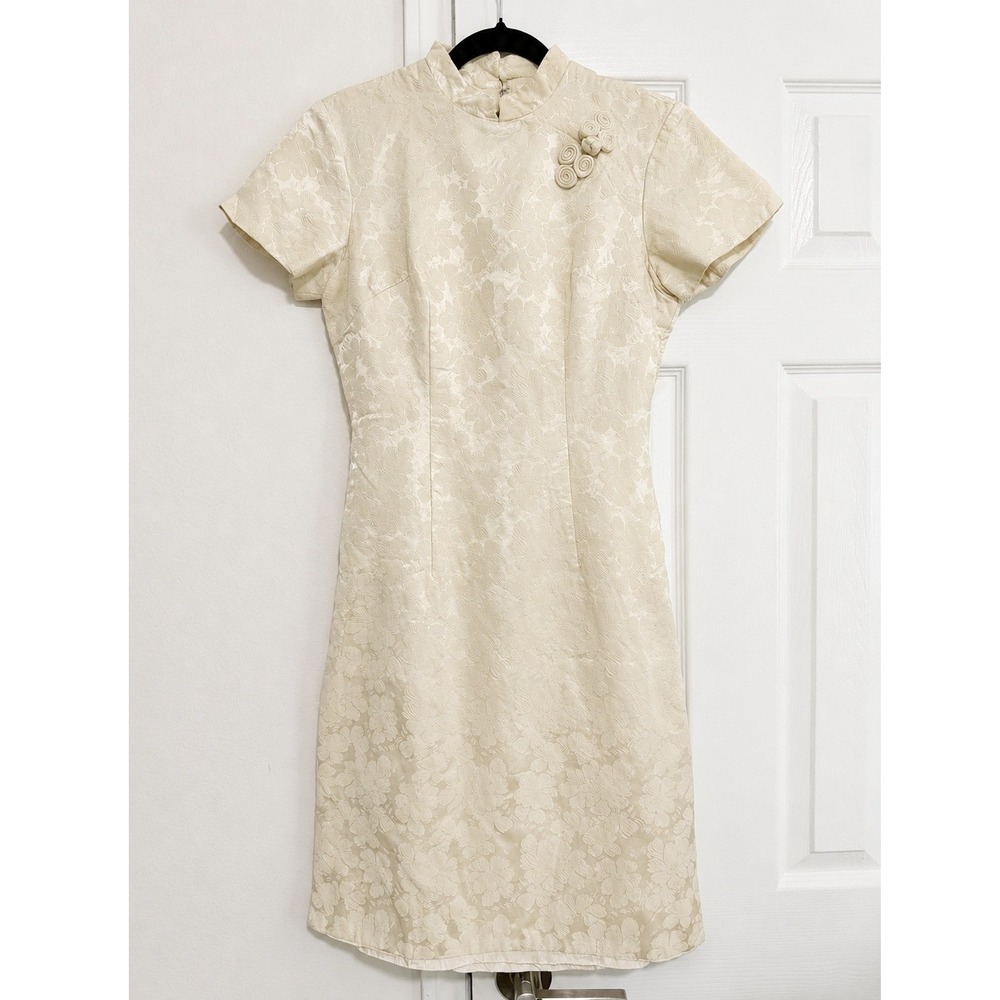 Vintage 1960s Era Ivory Floral Brocade Mandarin Collar Sheath Dress Handmade